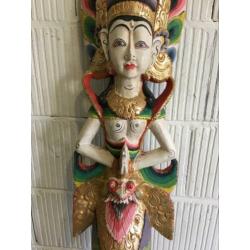 Prachtig beschilderd houten beeld Balinese Hindugodin Sinta