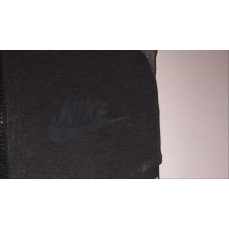 Nike tech fleece zwart/wit