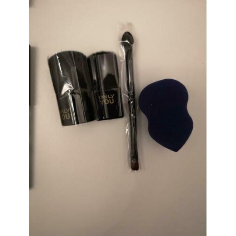 Only you make-up set