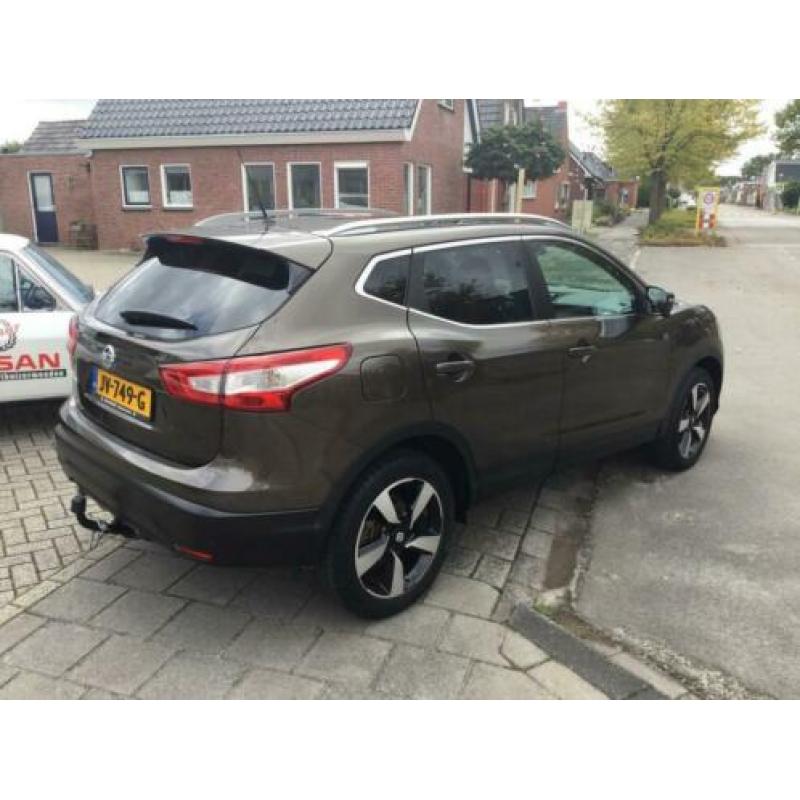 Nissan QASHQAI 1.2 DIG-T 115 Connect Pano Dak Dakrail Airco