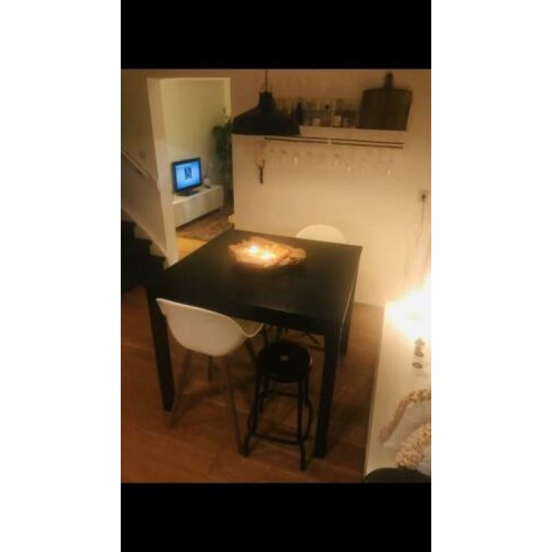 Bartafel incl. stoelen en krukken