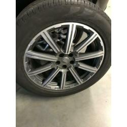Te koop 20inch sportvelgen met banden Audi Q7 vanaf 2015