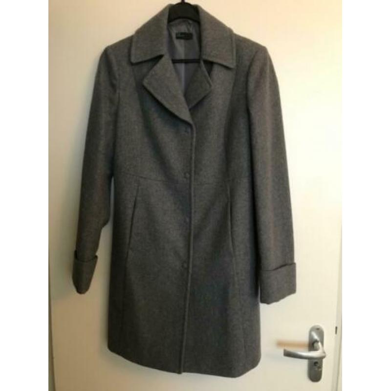 Uitverkoop prachtige Benneton jas (m 36)