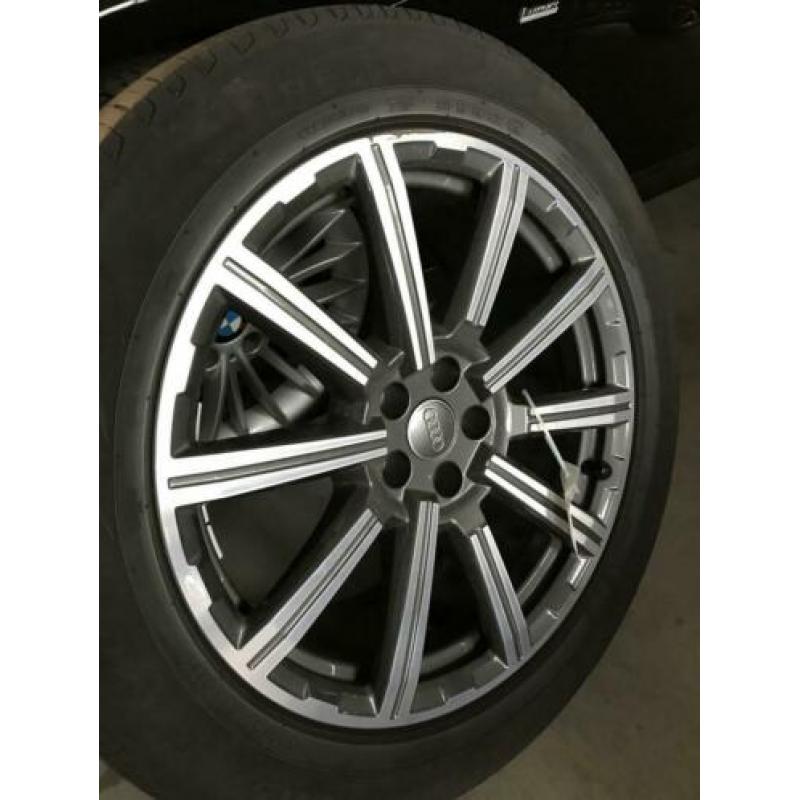 Te koop 20inch sportvelgen met banden Audi Q7 vanaf 2015