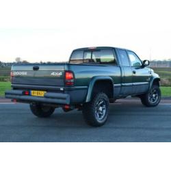Dodge Ram 2500 Dodge Ram 2500 Cummins Airco 4X4 C rijbewijs