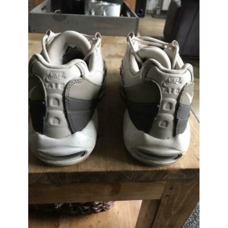 Hele mooie nike air Max in maat 42!