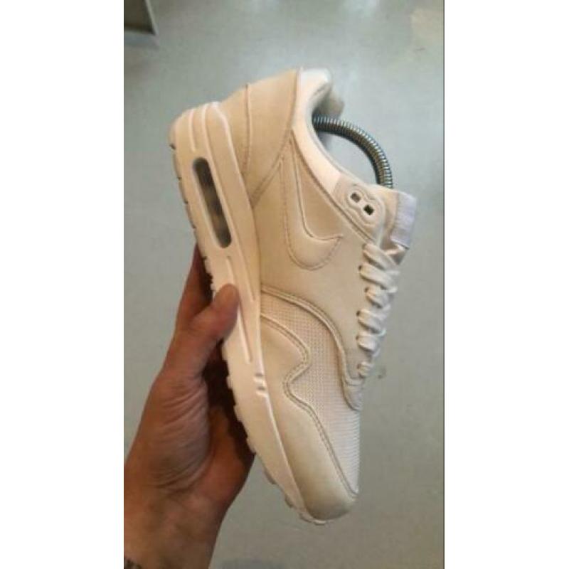 Nike air max triple white maat 40