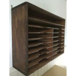Vakkenkast kast hangkast postkast *Brocante d"Odette*