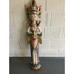 Prachtig beschilderd houten beeld Balinese Hindugodin Sinta