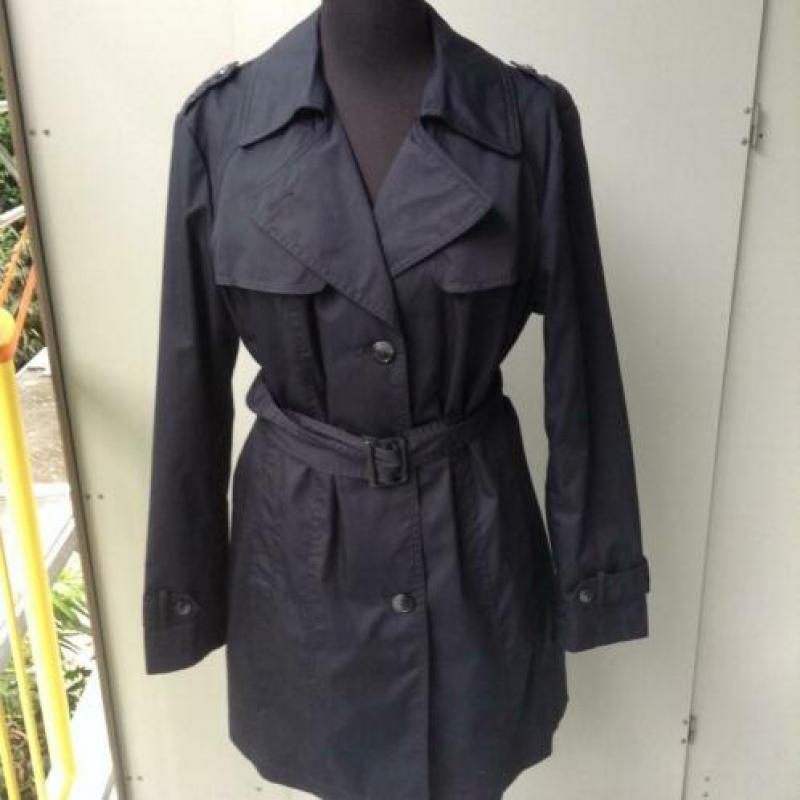 Dames trenchcoat 44