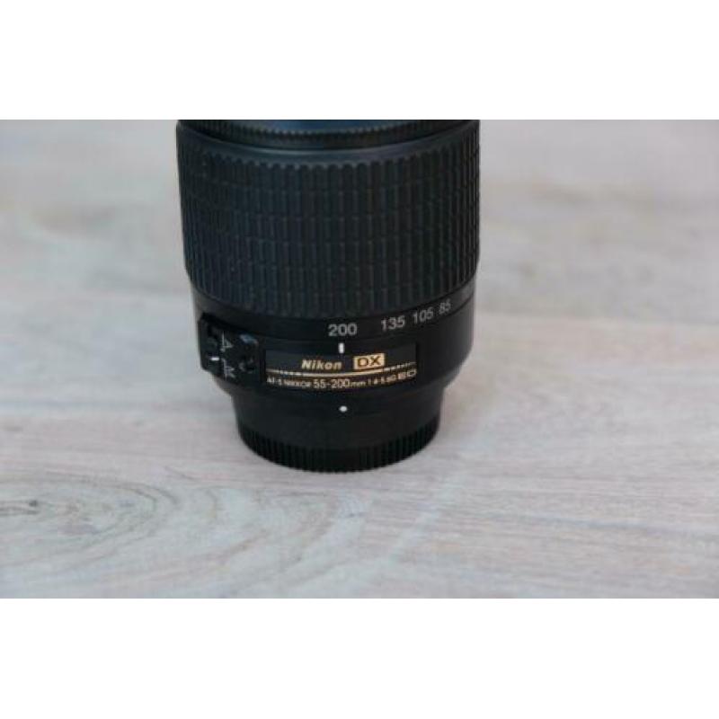 Nikon dx AF-S Nikkor 55-200mm 1: 4-5.6G ED