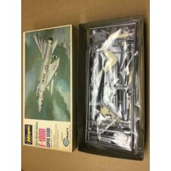 Hasegawa F-100 Super Sabre 1/72