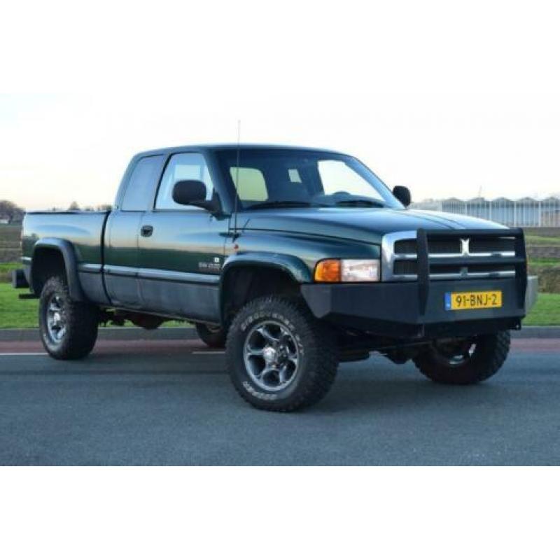 Dodge Ram 2500 Dodge Ram 2500 Cummins Airco 4X4 C rijbewijs