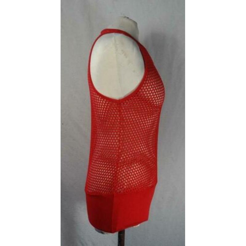 Leuk rood gaten-shirt.Mt S.Merk Floyd by Smith