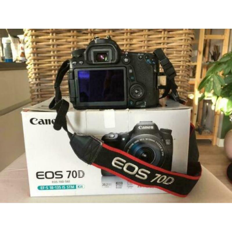 canon 70 d met 18-135mm lens en toebehoren