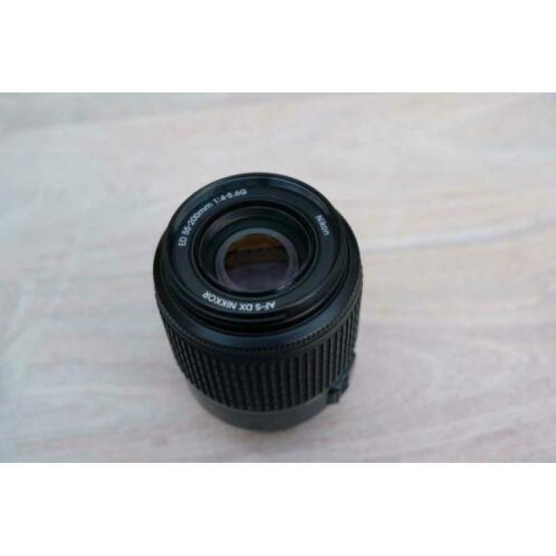 Nikon dx AF-S Nikkor 55-200mm 1: 4-5.6G ED