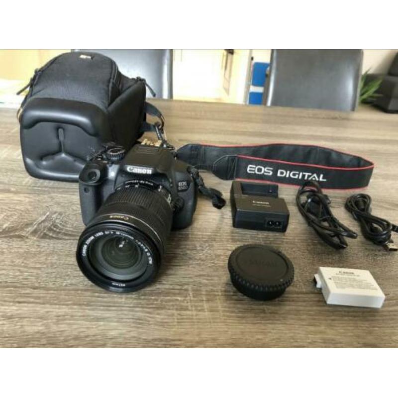 Canon EOS 650D met EFS 18-135 mm lens en extra’s