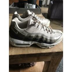 Hele mooie nike air Max in maat 42!