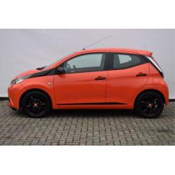 Toyota Aygo 1.0 VVT-i x-cite - 1e EIGENAAR - 100% DEALER OND
