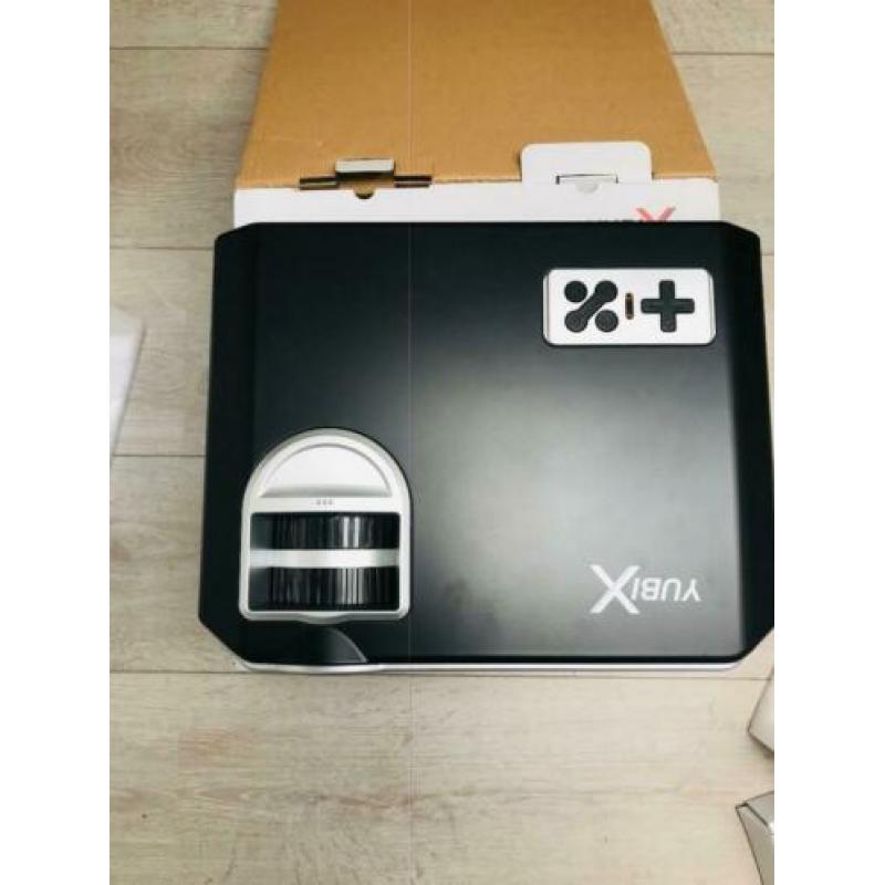Beamer / LCD Projector