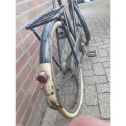 Oude retro fiets Raleigh herenfiets