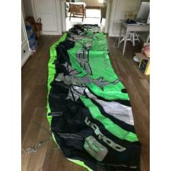 Best Waroo 9m + 13m kite met bar lijnen en pomp kitesurfset