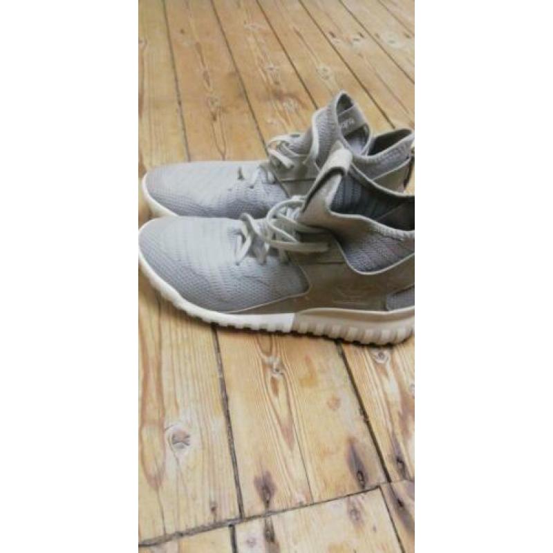 Adidas tubular