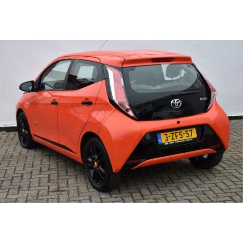 Toyota Aygo 1.0 VVT-i x-cite - 1e EIGENAAR - 100% DEALER OND