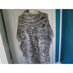 Hele Leuke Poncho Mes Fashion Tu