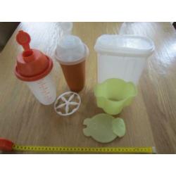 Tupperware milkshaker shaker , 2 stuks met voorraad kan