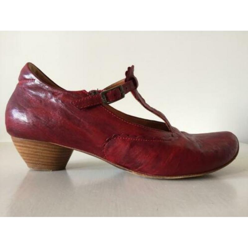 Think lederen damesschoenen maat 39