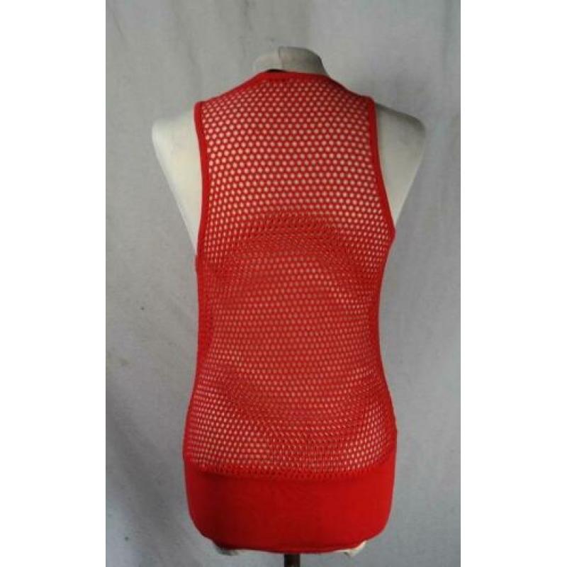 Leuk rood gaten-shirt.Mt S.Merk Floyd by Smith
