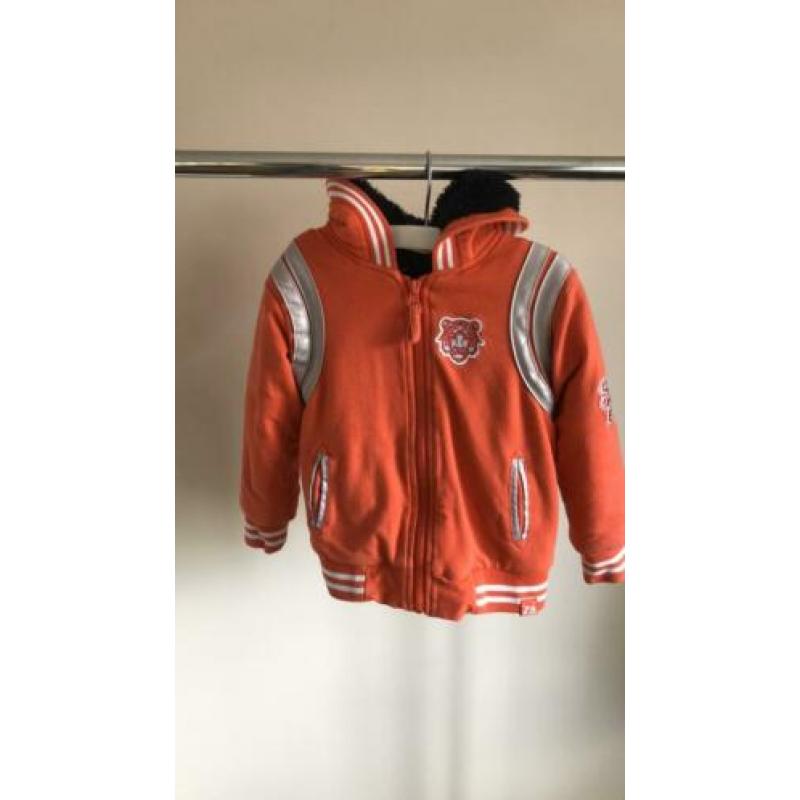 Gaaf borgvest Tommy van Z8 maat 92/98
