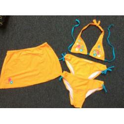 Nieuwe bikini met rokje, oranje, maat 134/140