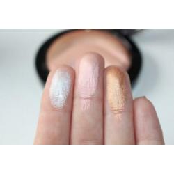 MAC Cosmetics - Otherearthly Highlighter LE