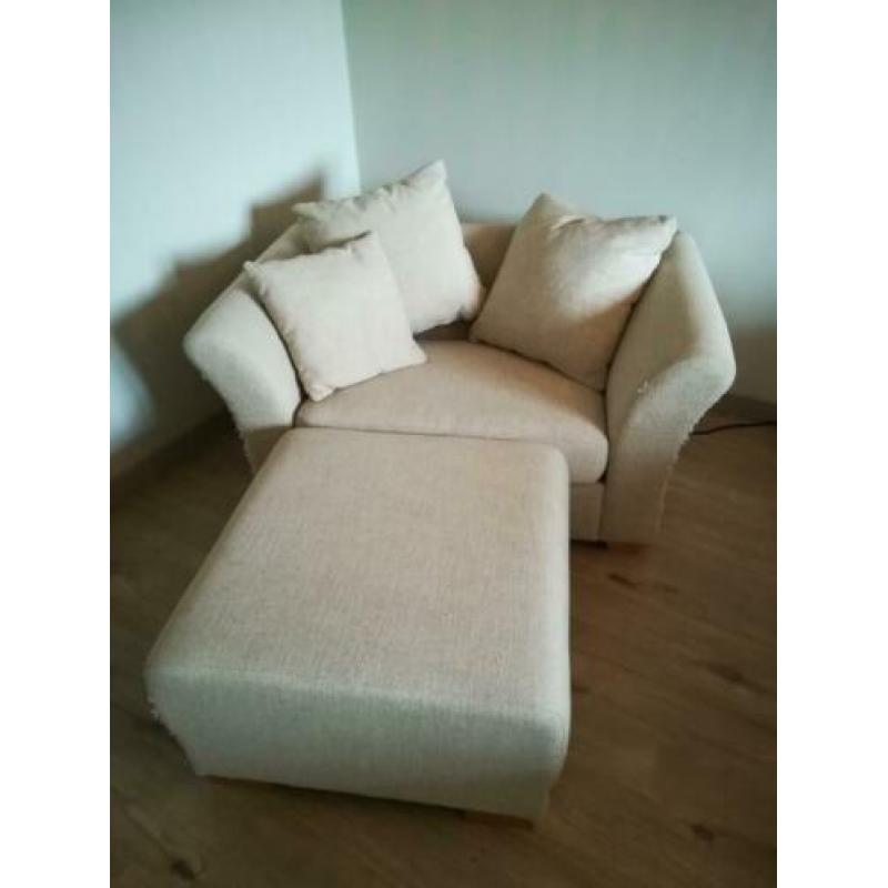 Sofa met poef