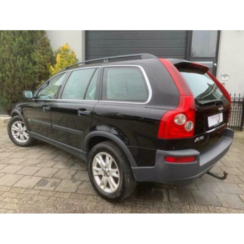 Volvo XC90 2.4 D5 Momentum Automaat l Youngtimer l Leder l 7