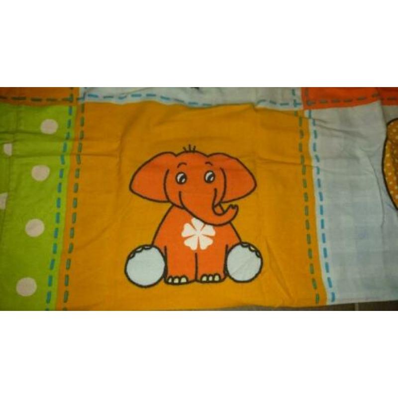 Oranje peuter/ kinderdekbedovertrek van flanel, als nieuw!