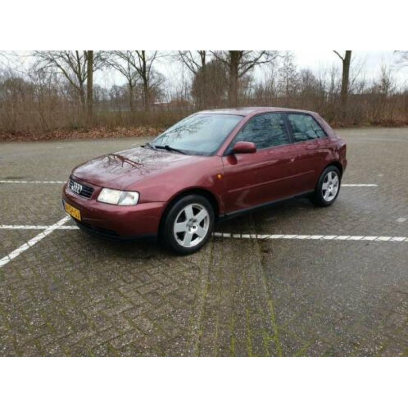 Audi A3 1.6 74KW 3D 2000 Rood
