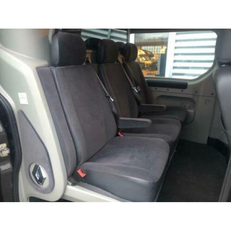 Renault Trafic 2.0dCi 115PK Lang Dubbelcabine Black Edition