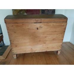 Antieke GROTE HOUTEN KIST