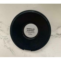 MAC Cosmetics - Otherearthly Highlighter LE