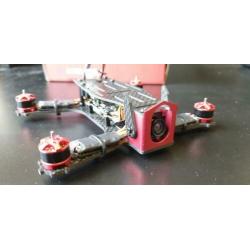 FPV drone quadcopter - Eachine Racer 130