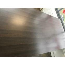 Houten bureau met metalen onderstel 198 x 98 cm
