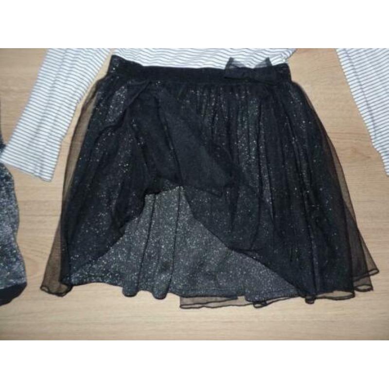Mooie jurk maat 134 met glitter maillot
