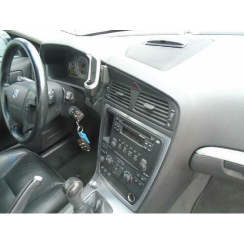 Volvo V70 2.4D Edition II Clim, Cruise, Leder, Nwe APK