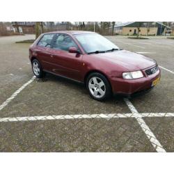 Audi A3 1.6 74KW 3D 2000 Rood