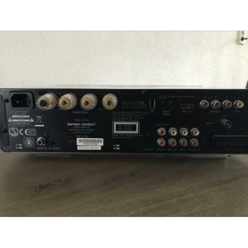 Harman Kardon HS200 receiver