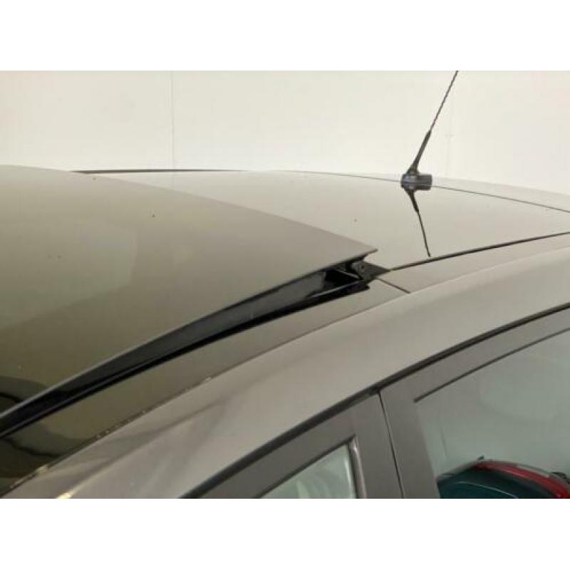 Hyundai Ix20 1.4i i-Catcher 90pk | Pano | Leder | Navi