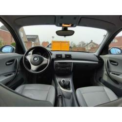 BMW 116i zilvergrijs slechts 152.000 km nieuwe banden, APK,